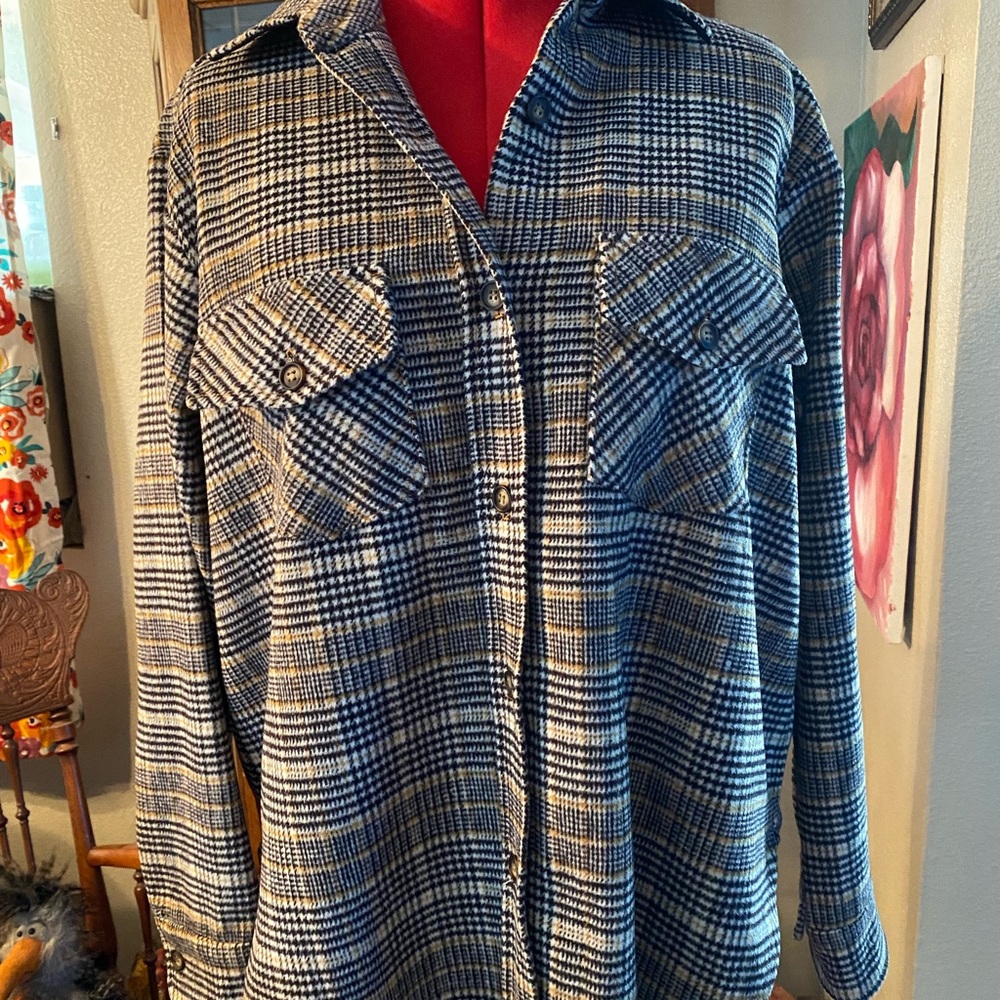 Karen Kane NWTs Plaid Button-Up Shirt - Black and White